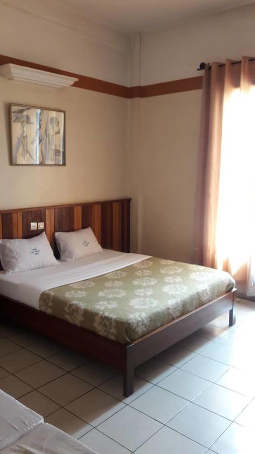 Hotel Relais Saint Jacques Yaoundé Exterior foto